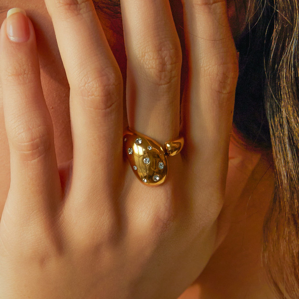 18K gold geometric diamond open ring – White stone, adjustable open band, titanium steel with PVD gold plating, MINIMAL