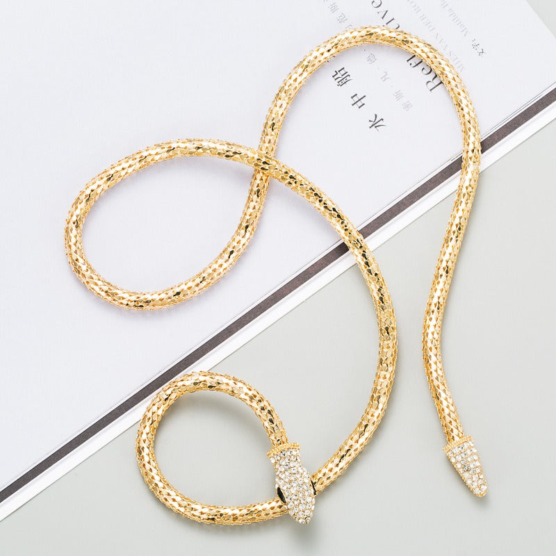 18K gold hollow snake pendant necklace with VVS1+ gemstone inlay — MINIMAL