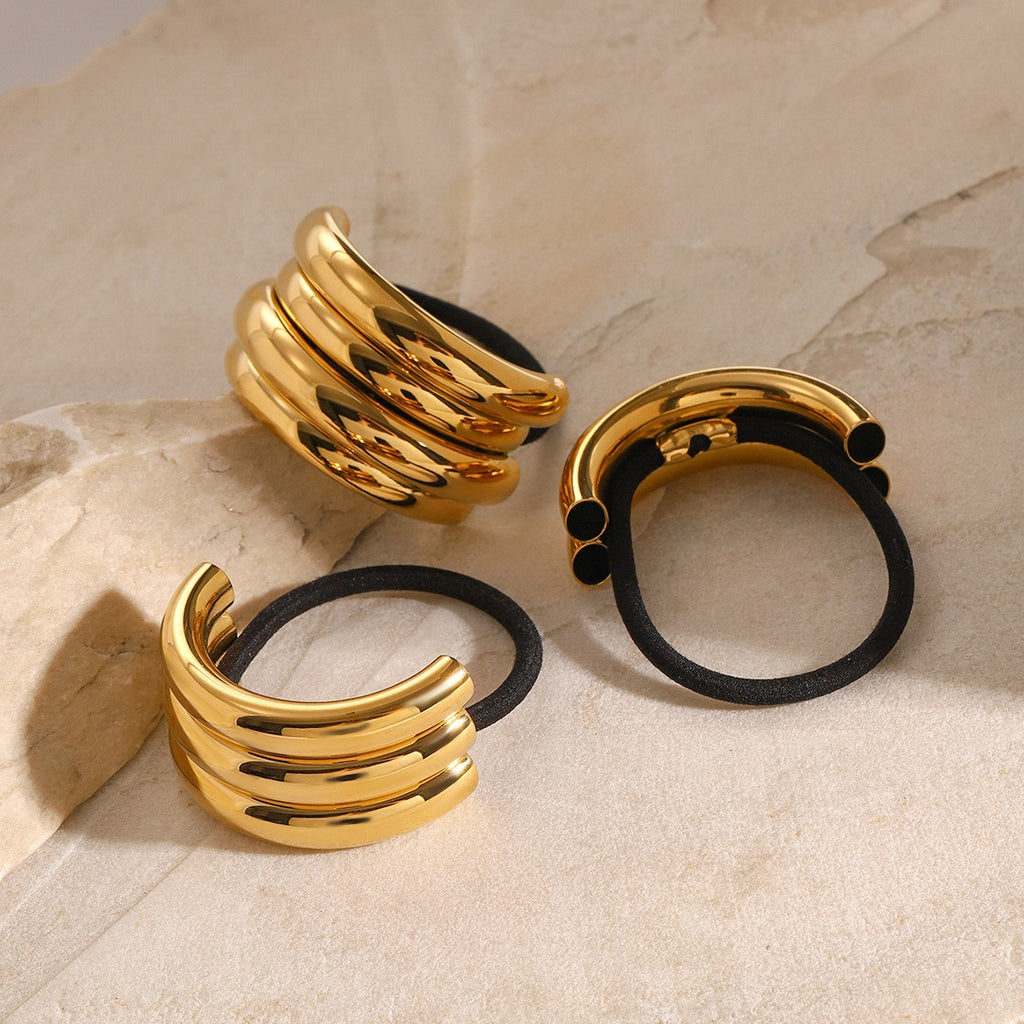 8K gold multi-layer C-shaped hair clip, architectural 3D effect, MINIMAL
