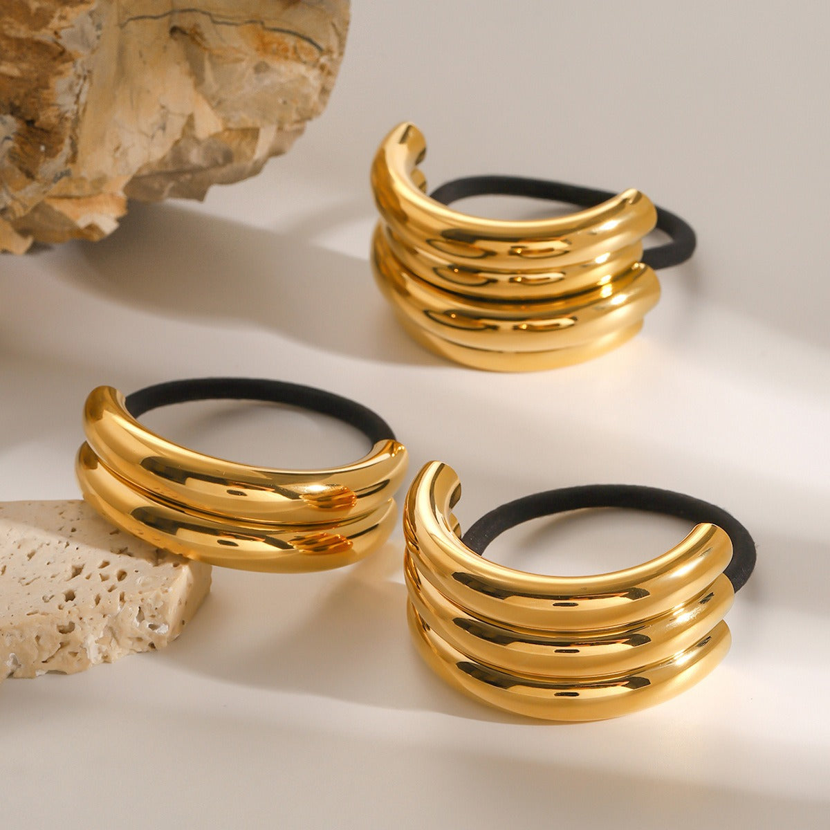 8K gold multi-layer C-shaped hair clip, architectural 3D effect, MINIMAL
