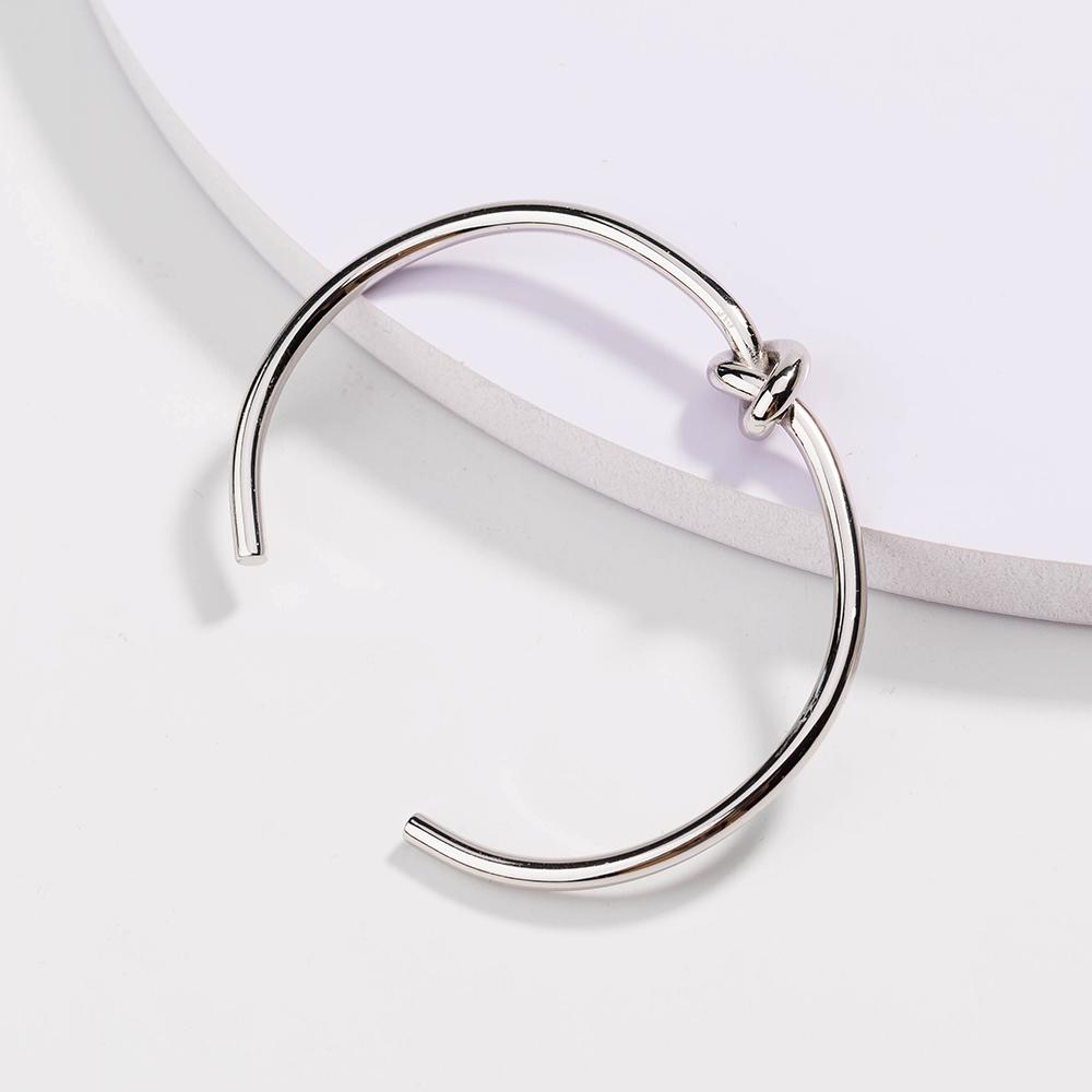 Dainty Love Knot Bracelet