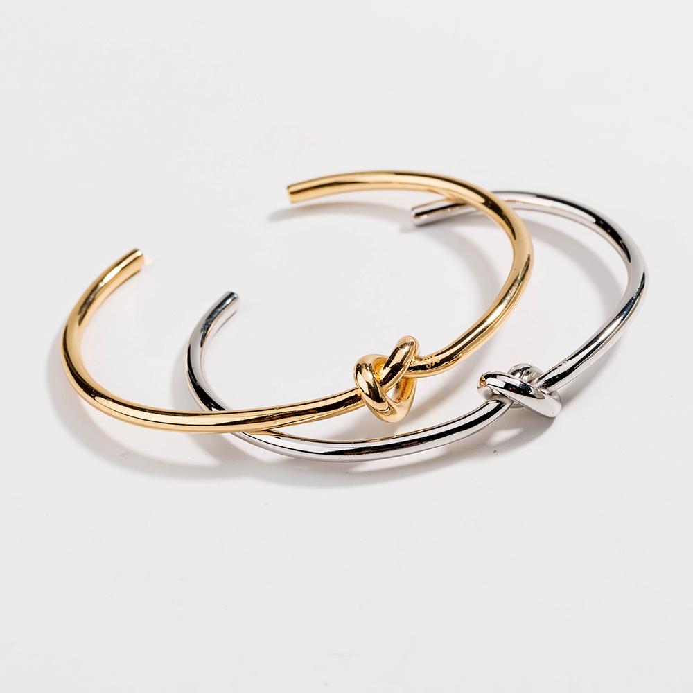 Dainty Love Knot Bracelet