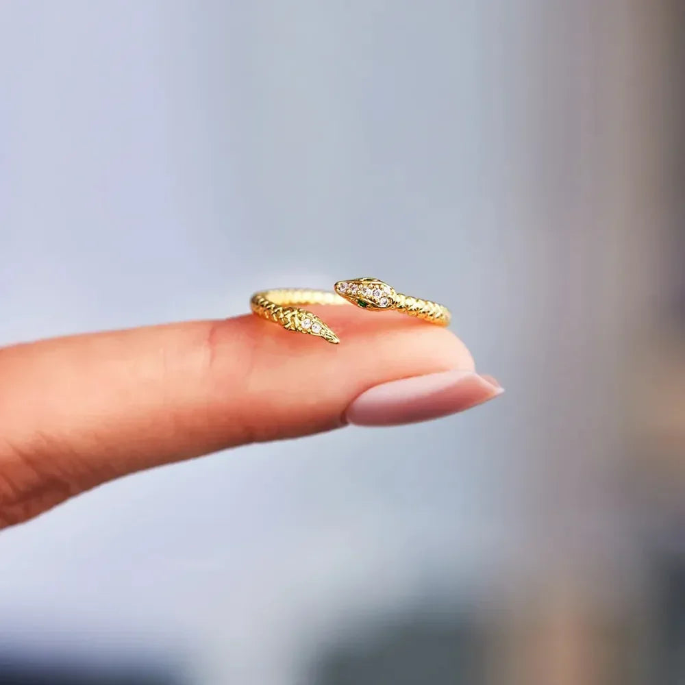 Snake Shape 18K Gold-Plated Bypass Ring - Premium Minimalist Jewelry - MINIMAL