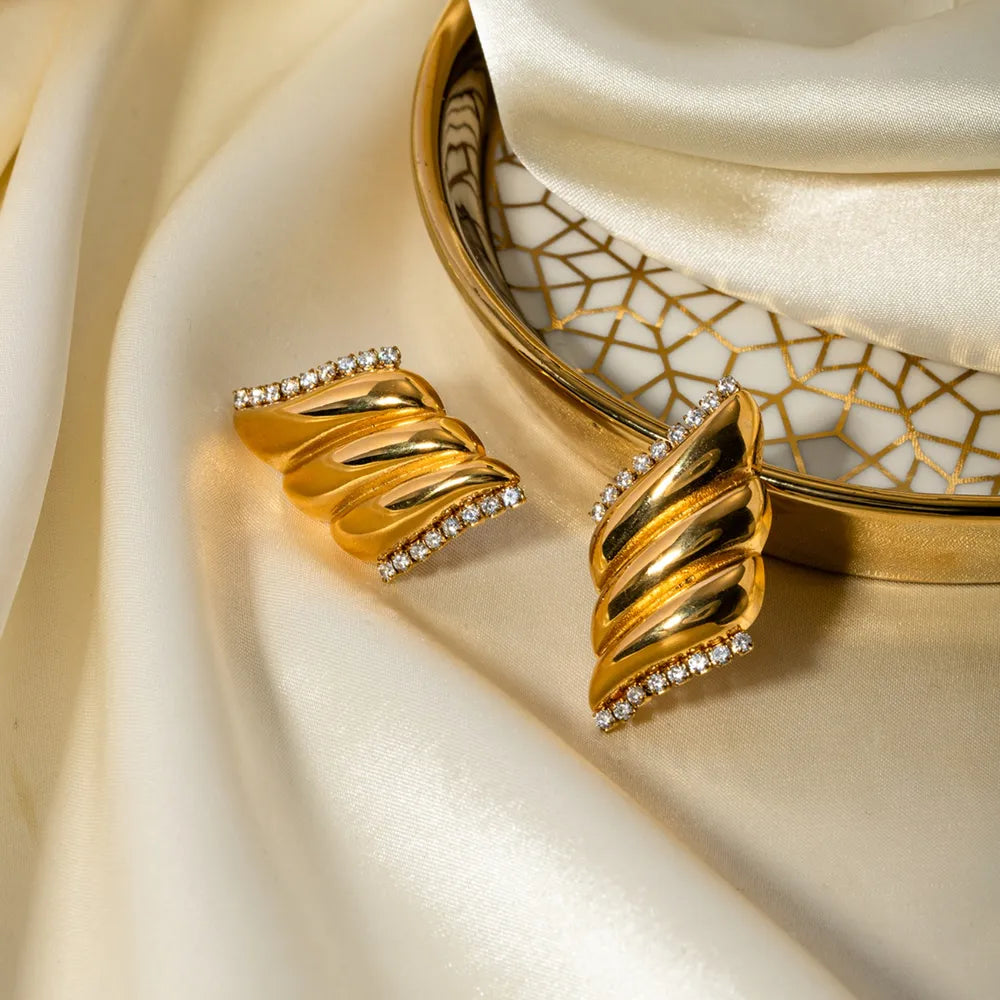 973091f6-9444-4229-9ec1-358c71b4bb03-Max