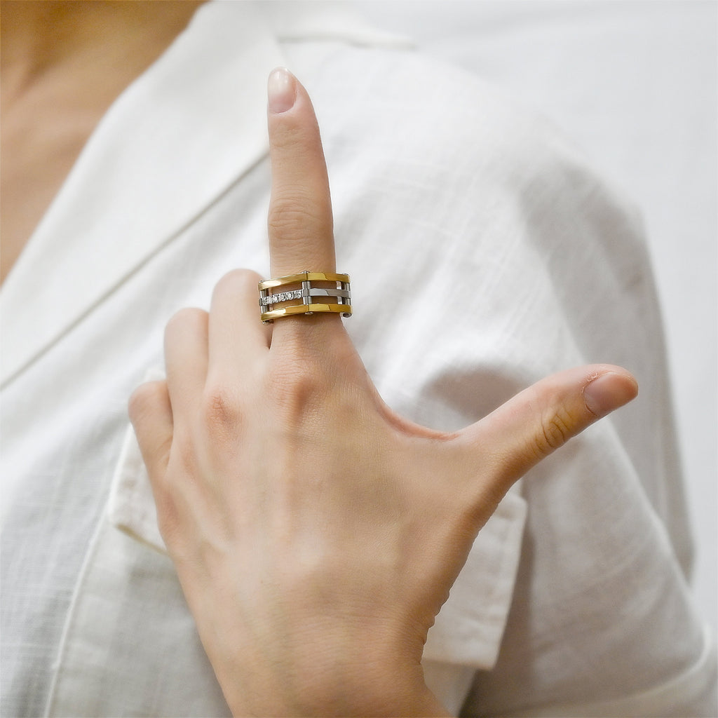 Gold Cocktail Paralleled Bar Ring with CZ