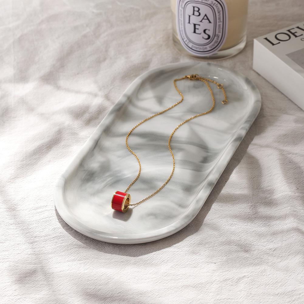 ENAMEL ROUND PENDANT.