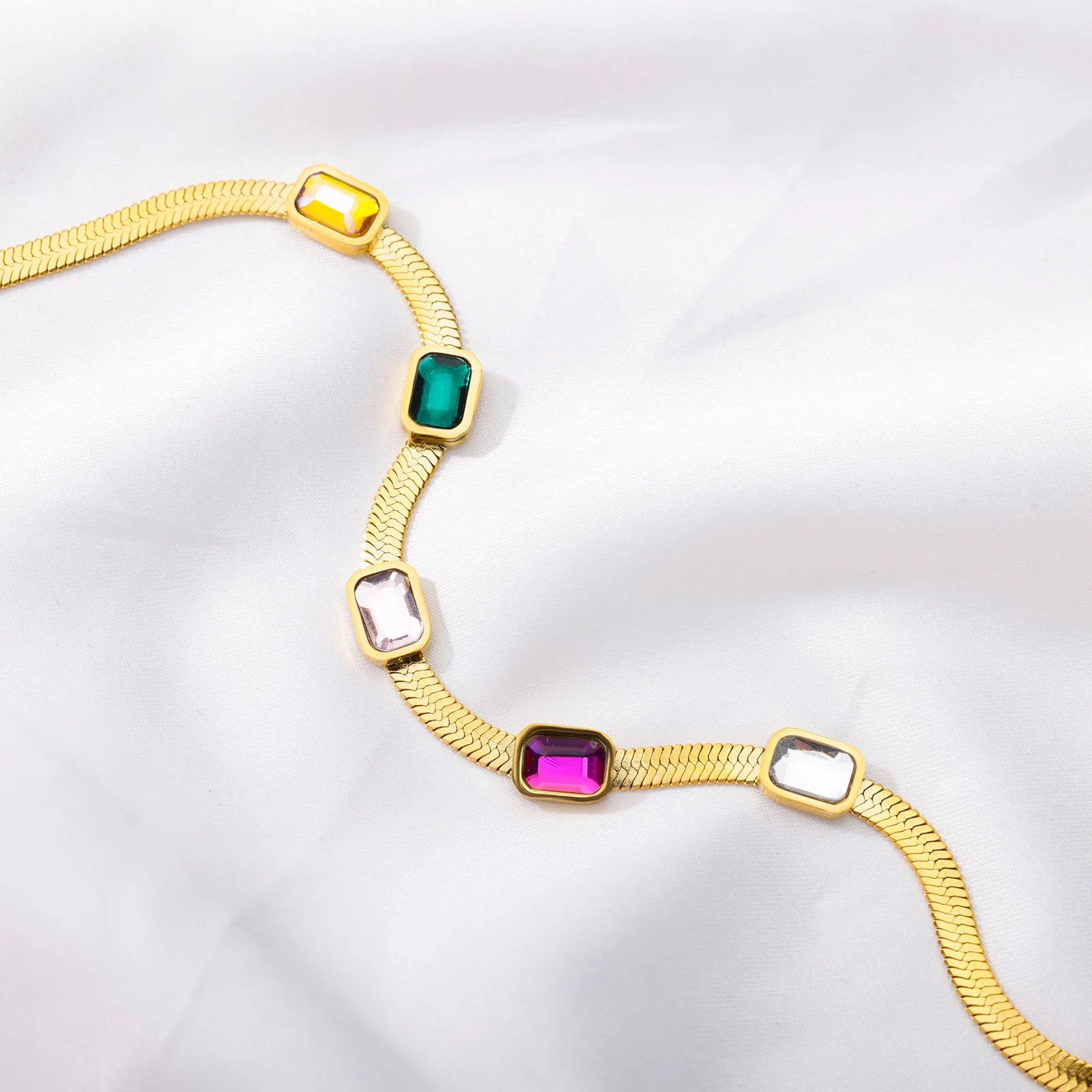 Sf56569523f174c1ea8954c3f68a1658b8