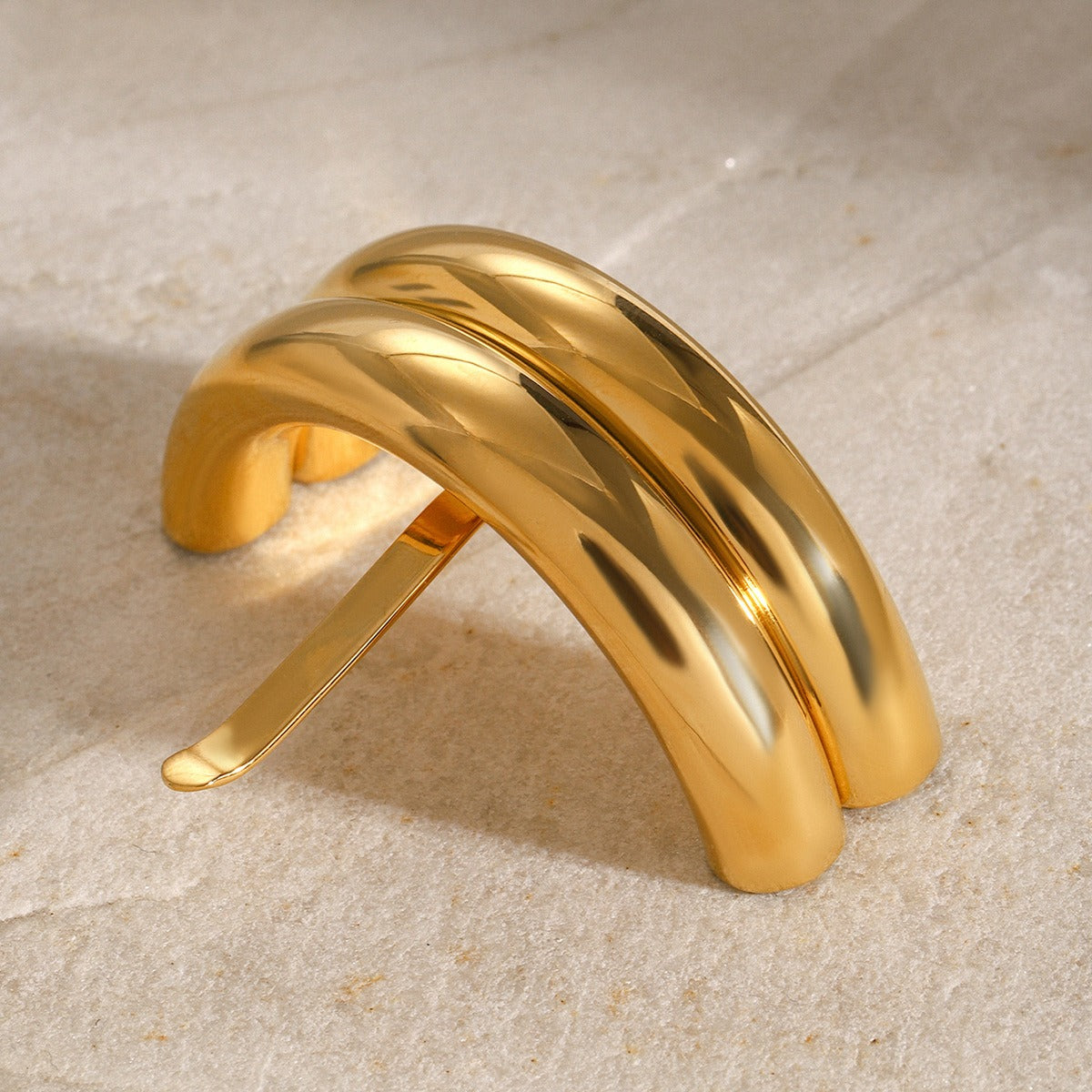 18K gold multi-layer U-shaped hair clip – Style A 2-layer, titanium steel with PVD gold plating, MINIMAL
