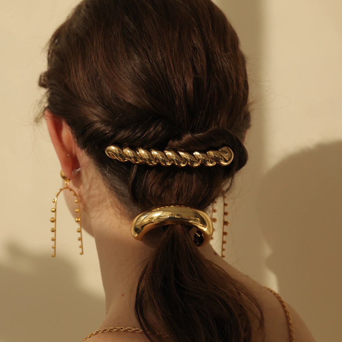 Gold: 18K gold rope-pattern long strip hair clip – Gold finish, titanium steel with PVD gold plating, MINIMAL