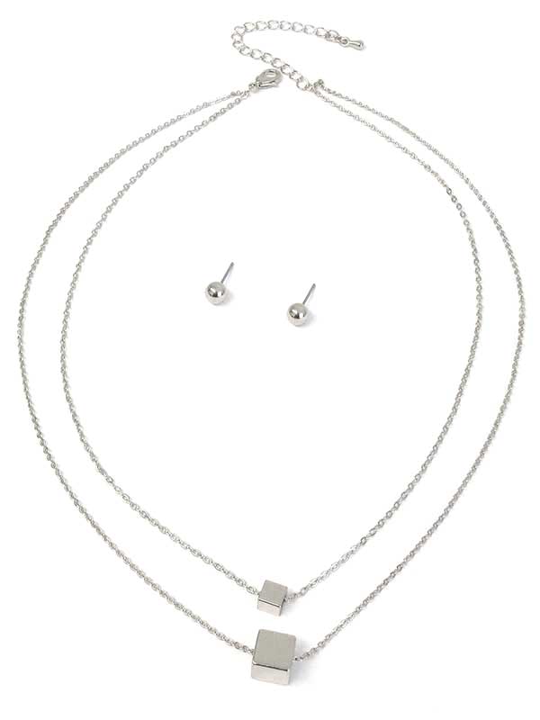 Cube Pendant Double Layer Necklace Set.