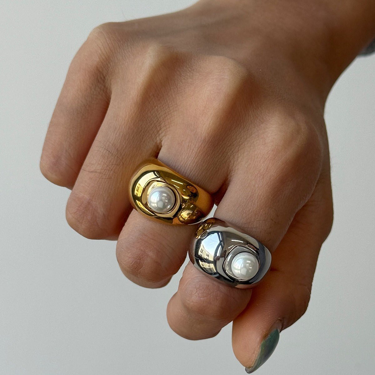 18K gold lightweight titanium steel ring – gold and silver finish, minimalist band, PVD gold plating, MINIMAL