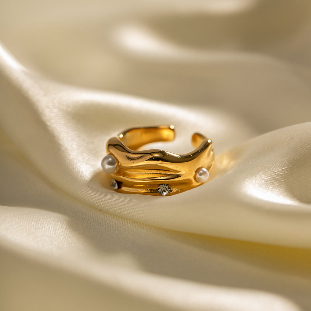 18K gold C-shaped pearl open ring, adjustable arc silhouette with center pearl inlay, titanium steel with PVD gold plating, MINIMAL