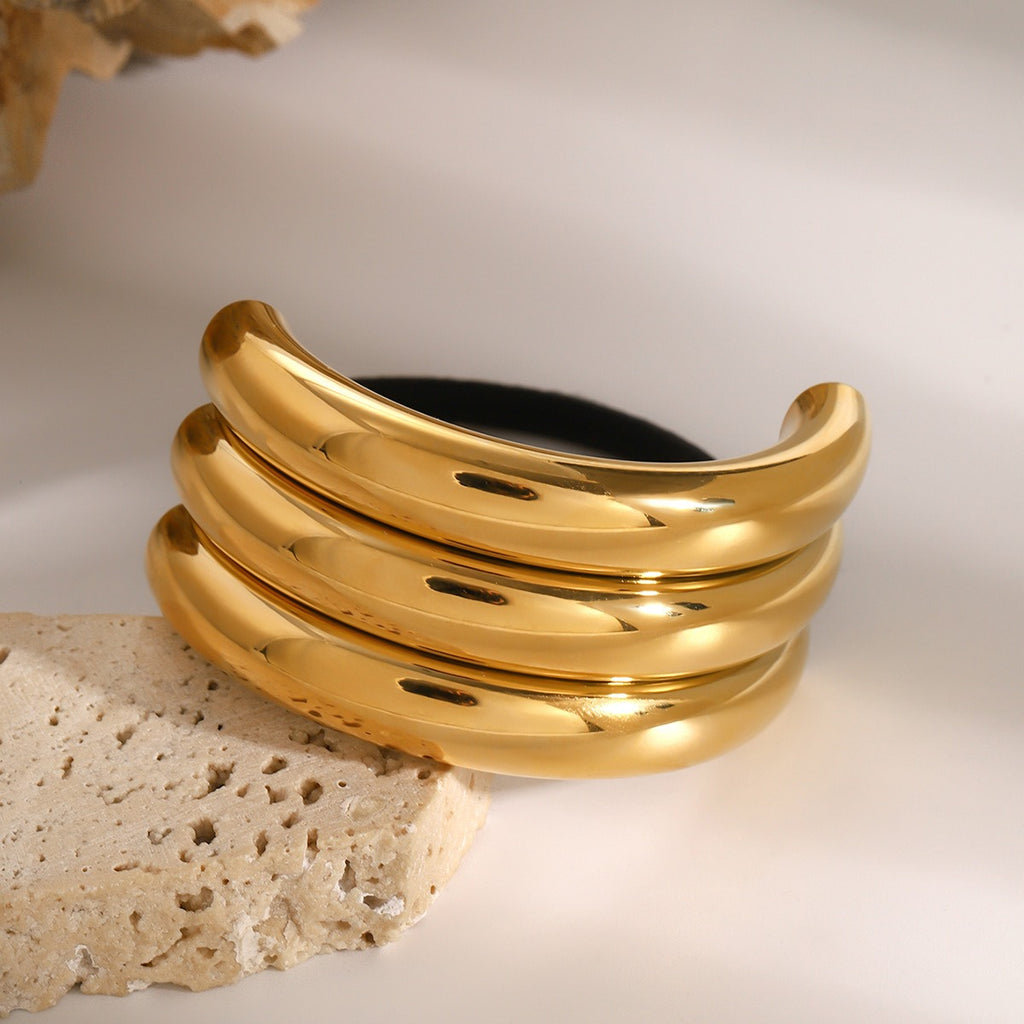 18K gold three-layer C-shaped hair clip, concave-convex sculptural design, titanium steel with PVD gold plating, MINIMAL
